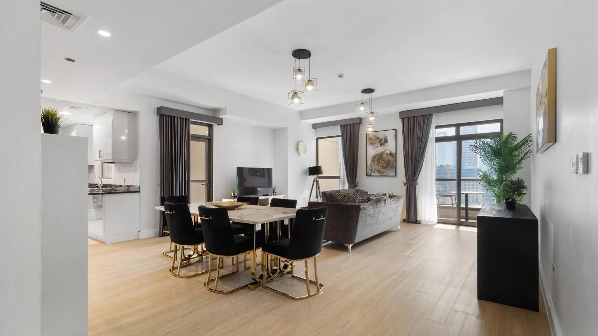 Modern Design 1 Bedroom Apartment, Pool Access Dubai Apartment