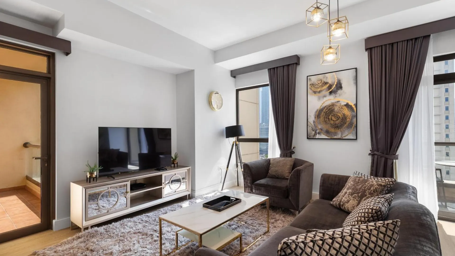 Modern Design 1 Bedroom Apartment, Pool Access Dubai United Arab Emirates