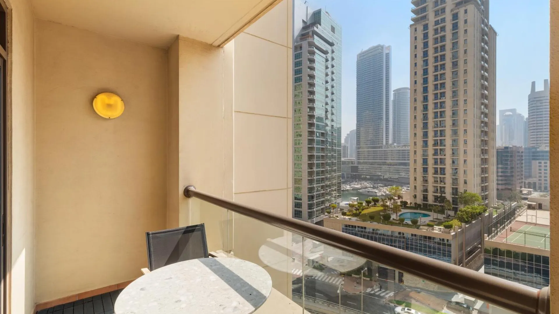 Modern Design 1 Bedroom Apartment, Pool Access Dubai 0*,