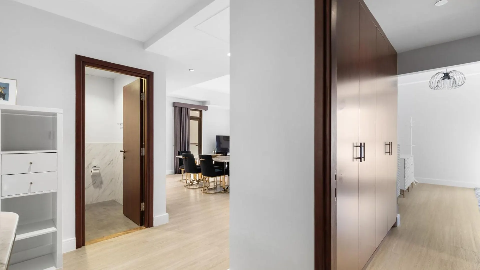 Modern Design 1 Bedroom Apartment, Pool Access Dubai